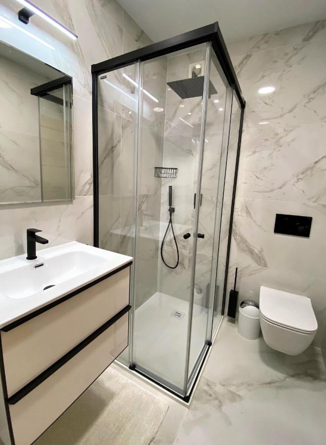 Club Costa Nerja Apartment Luaran gambar
