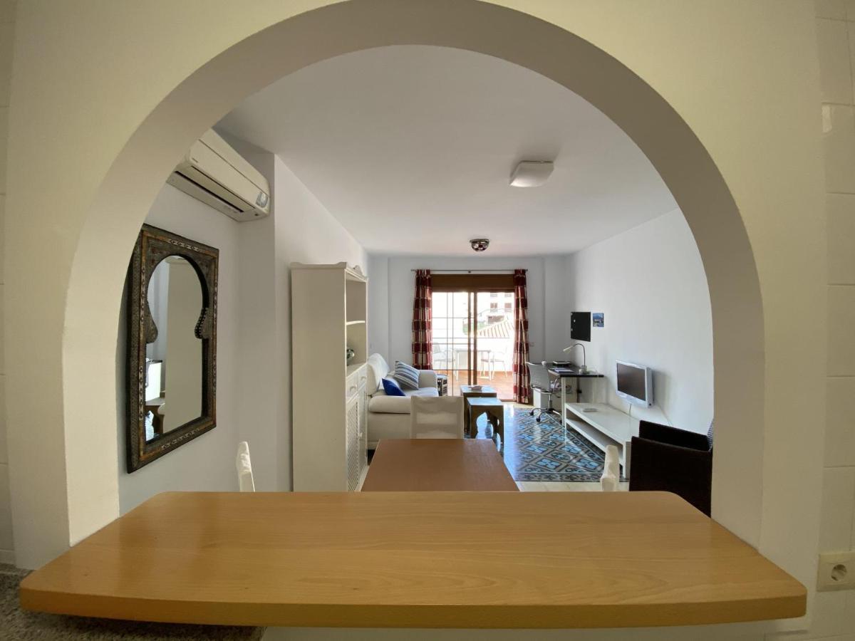 Club Costa Nerja Apartment Luaran gambar