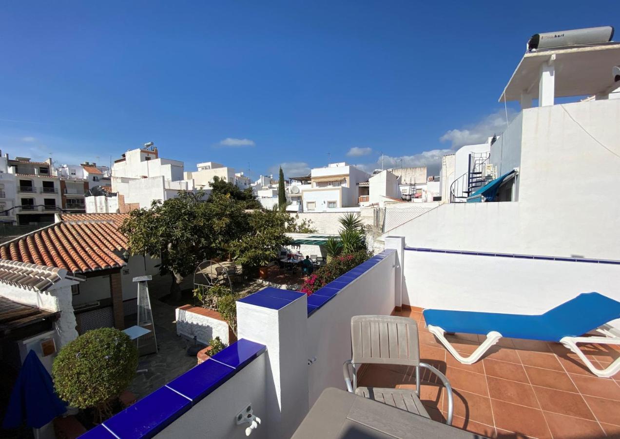 Club Costa Nerja Apartment Luaran gambar