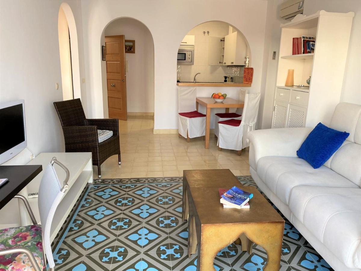 Club Costa Nerja Apartment Luaran gambar