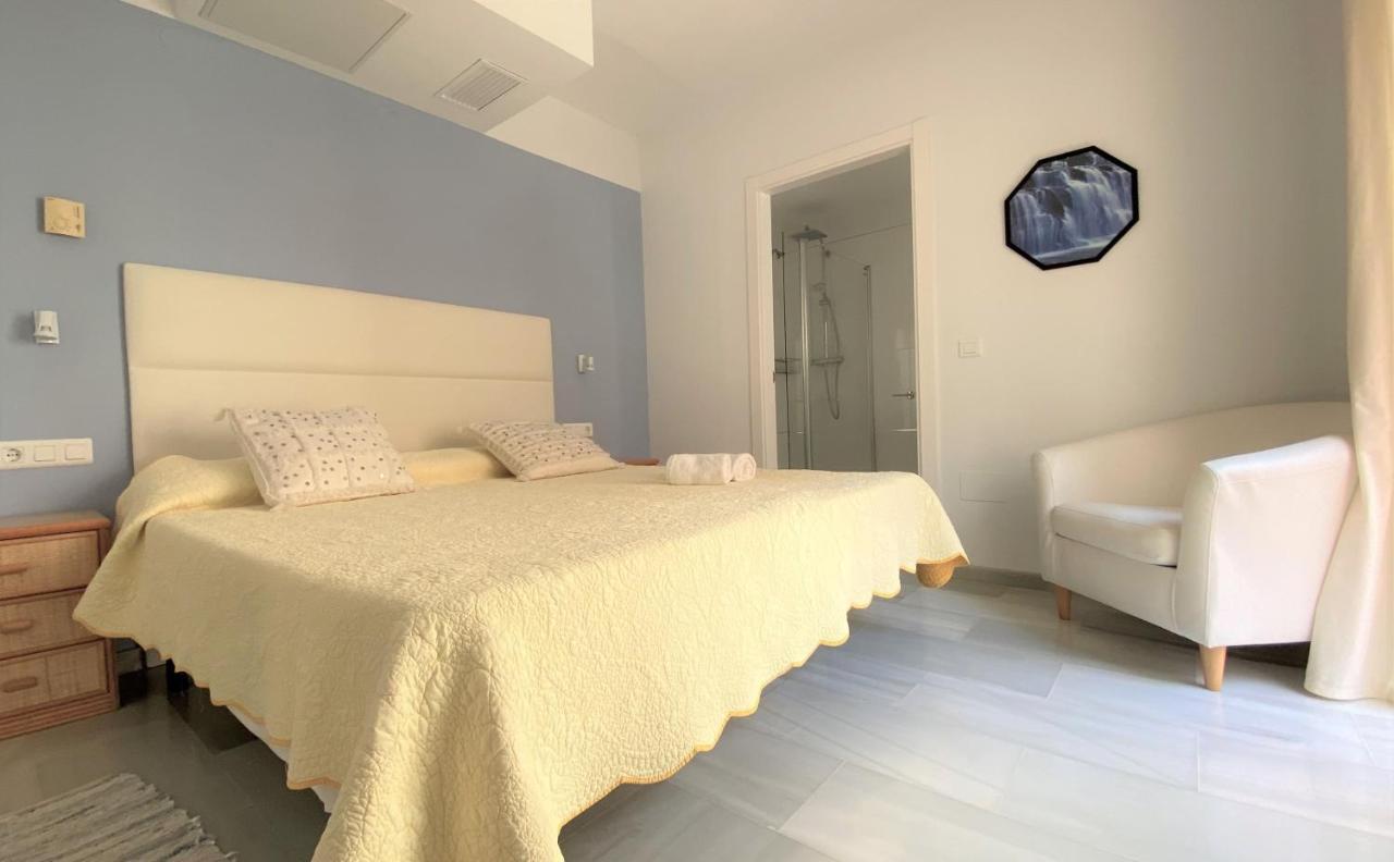 Club Costa Nerja Apartment Luaran gambar