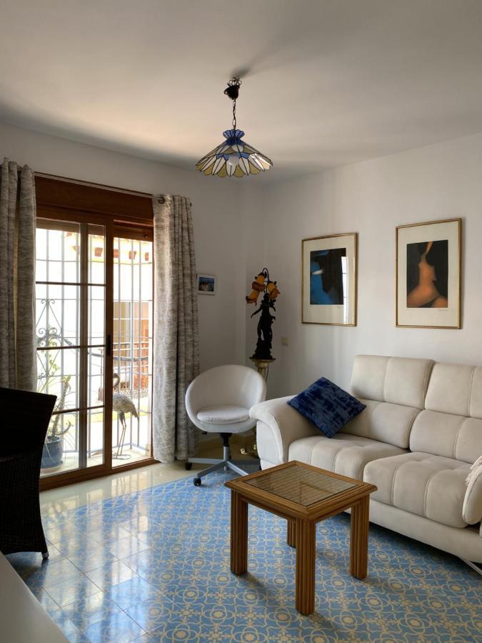 Club Costa Nerja Apartment Luaran gambar
